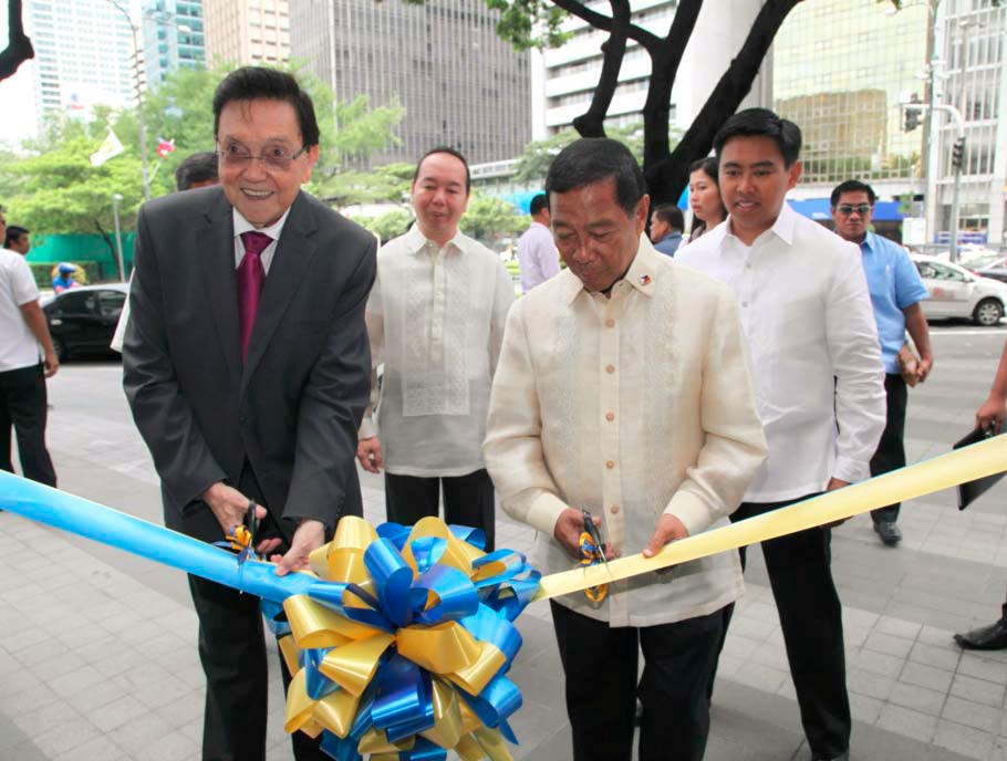 Bank of Commerce Makati Avenue - Zuellig Branch Inaugurated 1