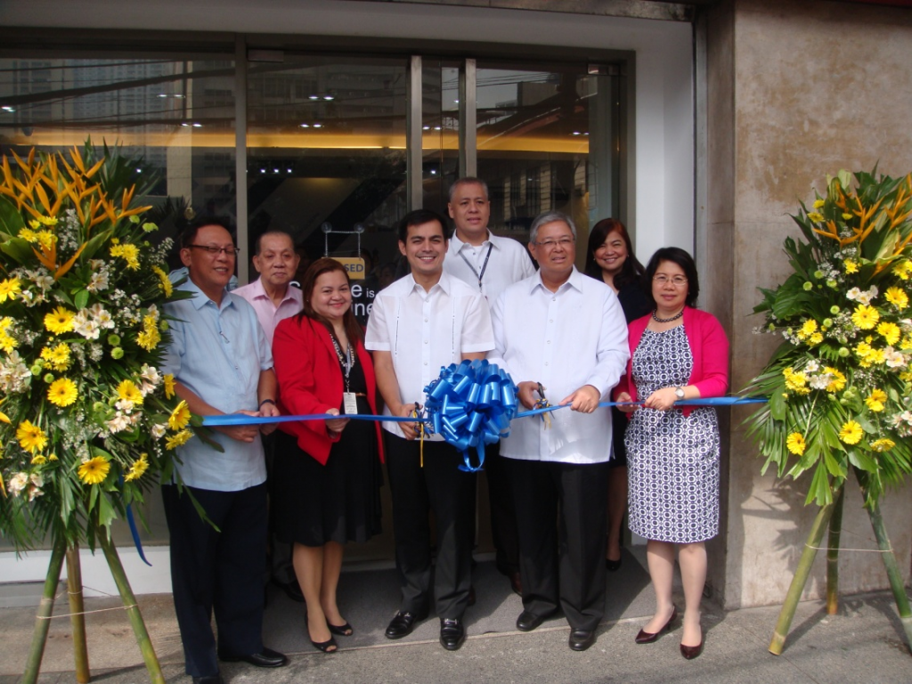 Bank of Commerce Sto. Cristo Branch Opens
